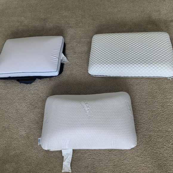 Premium White Gel Memory Foam Bed Pillow - Picture 1 of 3
